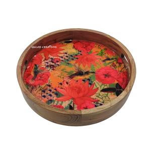 Plateau de service artisanal en bois et en résine Ocean Beach avec art époxy Wave pour décoration intérieure côtière, cuisine et utilisation de cadeaux - Product Image 3