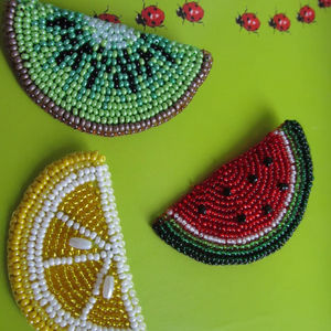 Colgante de esfera de latón hecho a mano con esmalte azul, amuleto de ojo turco chapado en oro, protección infantil, dijes de moda. - Product Image 1