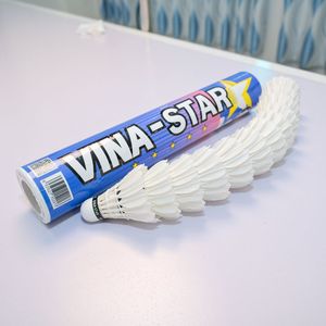 Vina-Star Professional - Paquete de 12 Volantes de Bádminton Duraderos y Estables de 2 Capas, Clase 5g, con Eje de Corcho y Madera de PU, para Torneos - Product Image 1