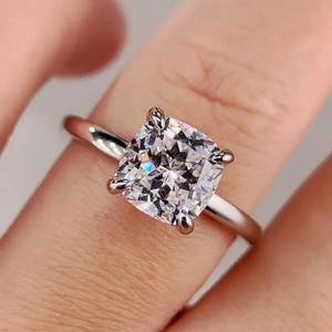 Anillo de Diamante Moissanite al por Mayor de Fábrica, Anillo de Compromiso Clásico de Plata 925 para Mujeres y Hombres Disponible al Mejor Precio - Product Image 4