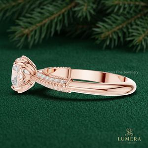 Anillo de compromiso y boda de oro rosa con banda pavé Milgrain y diseño de corona de loto, diamante brillante cultivado en laboratorio, certificado IGI, 9/10/14/18K - Product Image 4