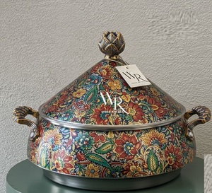 Nouvelle Arrivée : Casserole en Émail à Motif Floral, Ronde 24cm, avec Couvercle en Métal Durable, Couvercle en Acier Inoxydable, Poignées en Alliage de Zinc, Buffet - Product Image 1