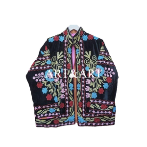 Chaqueta Acolchada Suzani de Invierno Más Popular para Mujer, Ecológica, Transpirable, 100% Algodón, Bordado Floral Suzani, Regalo Perfecto - Product Image 1