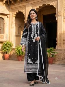 Conjunto de Kurti, pantalón y dupatta de satén de rayón, el más vendido, con forro de algodón, cómodo para fiestas, disponible a buen precio. - Product Image 6