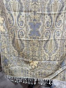 Chal Paisley al por Mayor, Viscosa Jacquard, Borde con Flecos Dorados y Grises, Suave y Ligero, para Invierno, Mujer, OEM, ODM, Personalizado - Product Image 2