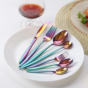 Ensemble de couverts en acier inoxydable arc-en-ciel, finition miroir, résistant à la rouille, design moderne pour les occasions festives - Product Image 2