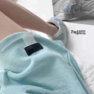 TWILLSPORTS 2026 Pantalones Cortos Deportivos de Verano para Mujer, Transpirables, de Lona, para Gimnasio, Entrenamiento, Cintura Elástica, Ajustados, de Secado Rápido - Product Image 3