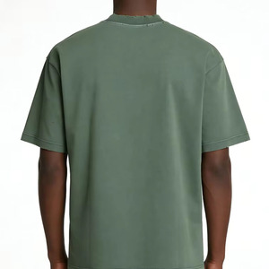 T-shirt surdimensionné personnalisé avec impression sérigraphique, effet vieilli, tissu 100% coton confortable, pour un look décontracté ou streetwear, unisexe. - Product Image 4