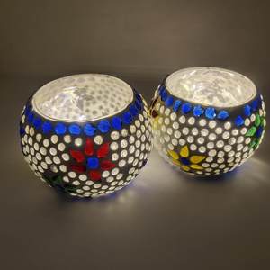 Bougeoir en verre de mosaïque fait à la main pour la décoration à la maison bougeoir votif en verre décoratif indien avec coloré - Product Image 2