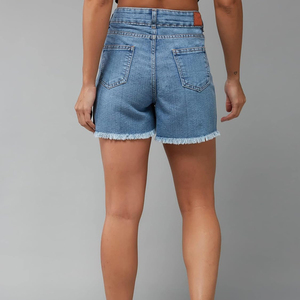 Shorts en jean sexy pour femme, design tendance, respirants, séchage rapide, coupe-vent, écologiques, parfaits pour l'été et les activités de plein air. - Product Image 3
