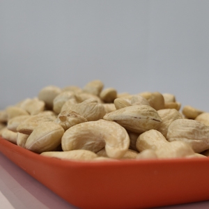 Vietnam Origin HALAL White Cashew <b>Nuts</b> W210 Premium Quality <b>Kernels</b> for Wholesale and Food Ingredient Supply - Product Image 4