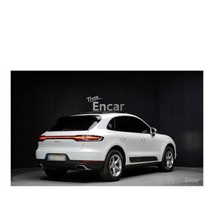 Porsche Macan 2.0 2019 avec 25 532 km, conduite à gauche, sièges en cuir, caméra de recul - Product Image 2