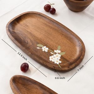 Plateau moyen en bois d'acacia peint à la main 15x7 pouces |   Plateau de service artisanal de luxe haut de gamme pour les collations et les apéritifs |   Assiette élégante - Product Image 3
