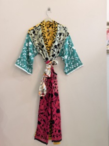 Robe kimono longue en patchwork Phulkari, robe de luxe - Product Image 2