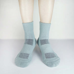 Calcetines Deportivos Antibacterianos Acolchados, Calcetines Deportivos Transpirables que Absorben la Humedad para Correr, Entrenar y Hacer Ejercicio - Product Image 1