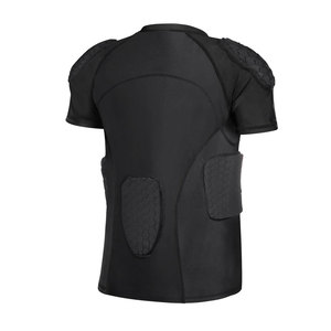 Rashguard de compression noir à manches courtes pour homme avec rembourrage protecteur pour les sports et activités de plein air - Product Image 3