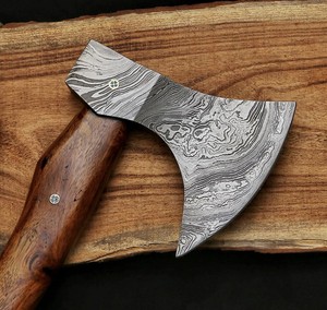 Hacha Tomahawk de Acero de Damasco Forjada a Mano de Grado Industrial con Funda de Cuero, Hacha Barba Personalizable para Camping y Uso en Exteriores - Product Image 2