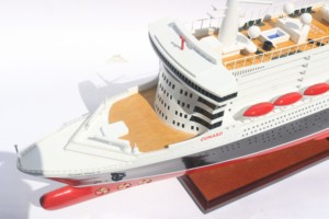 QUEEN MARY 2 |   VERSION RÉGULIÈRE |   Modèle artisanal en bois de navires transatlantiques britanniques - Product Image 4