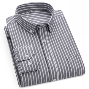 Camisas de Vestir de Alta Calidad 100% Algodón Oxford para Hombre de Manga Larga con Botones, Corte Regular Esencial, Estampado a Rayas y a Cuadros para Negocios y Ocasiones Casuales - Product Image 3