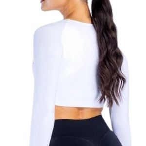 Conjunto de Top Corto Blanco de Manga Larga con Detalle Trenzado y Leggings a Juego para Mujer, Ajuste Ceñido, Ropa Deportiva, Ropa de Gimnasio, Moda Deportiva, Venta al por Mayor - Product Image 6