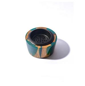 เตาเผาเครื่องหอมบาคูร์ทำมือจากเรซิ่นไม้สีเขียว พร้อมถ้วยโลหะสีดำ - Product Image 1