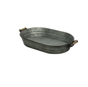 Plat de service de qualité supérieure fait à la main, élégant et abordable, plateau de service ovale galvanisé avec poignées en bois - Product Image 1
