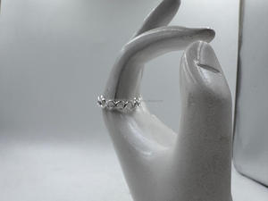 El mejor precio para los anillos de piedras preciosas de plata con detalles intrincados de mujer Elegancia atemporal para cada ocasión, incluidas las fiestas - Product Image 2