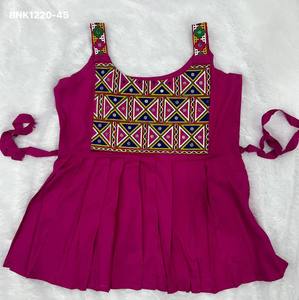 Nueva colección de túnicas de rayón con bordados Gamthi, proveedor de Surat, compras en línea en India. - Product Image 5