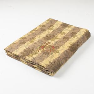 Tissu en coton imprimé floral en gros, tissu imprimé Dabu, tissu imprimé au bloc, tissu indien teint aux plantes, vêtements pour femmes - Product Image 4