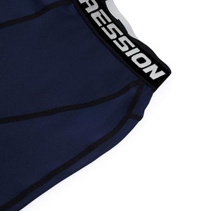 Shorts de compression à séchage rapide pour hommes, couleur unie avec ceinture à lettrage, style unique et qualité supérieure - Product Image 5