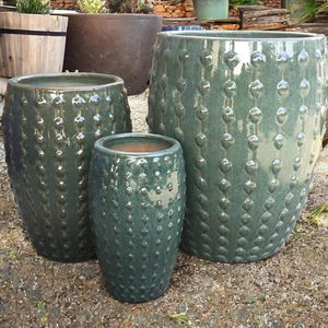 Jardinières en poterie faites à la main du Vietnam pour la décoration de patio extérieur, le jardin et la maison-Made in Vietnam - Product Image 1