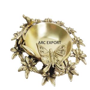 Cuenco para servir hecho a mano, accesorios de vajilla, artículos de diseño de mariposa dorada únicos, cuencos para servir de diseñador de lujo y elegante - Product Image 1