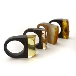 Bague minimaliste en résine et bois pour usage quotidien, accessoires de bijouterie - Product Image 2