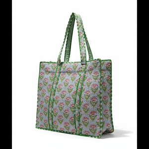 Bolso Tote Grande de Algodón Acolchado para Mujer, Estampado a Mano, Azul Marino y Blanco con Rayas Verticales, Cierre Abierto, Bordado, Esencial para la Playa - Product Image 5