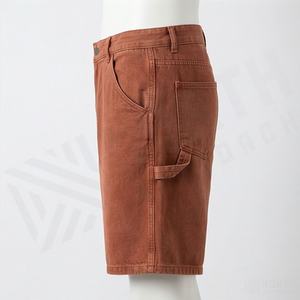 Shorts cargo baggy personnalisés pour hommes en toile sergé camouflage imprimé numériquement, avec motif de lettres brodées, tenue premium - Product Image 3