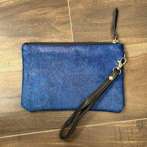 Portefeuille pour femme en cuir usiné à la main de haute qualité avec logo personnalisé Pochette de bracelets en cuir de vachette bleu de créateur de mode - Product Image 5