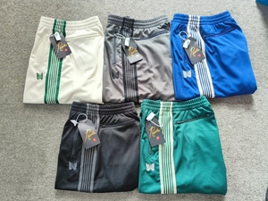 Shorts de sport pour homme en satin brodé de marque haut de gamme, color block cyan, noir, blanc, gris, légers, respirants et écologiques - Product Image 4