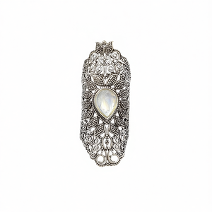 <b>Moonstone</b> <b>Ring</b> 6.8 Grams Elegant and Stylish Timepiece - Product Image 2