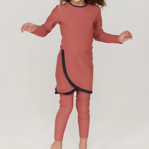 Conjunto de Traje de Baño Islámico Modesto Personalizable para Mujer: Túnica Larga, Leggings de Baño de Longitud Completa y Tops a Juego, Ecológico, de Secado Rápido Frontal - Product Image 2