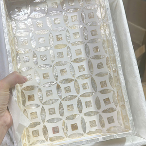 ถาดหวายฝังมุกพรีเมียมจากเวียดนาม สำหรับจัดเก็บของใช้ในบ้านแบบแฮนด์เมด และตกแต่งออตโตมัน - Product Image 2