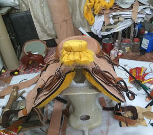 Sillín de caballo de cuero occidental de lujo con Conchos decorativos Cuero Western Roping Ranch Rough Out Wade Saddle - Product Image 4