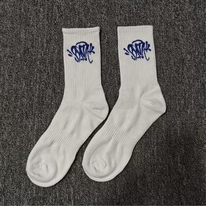 Chaussettes de sport tendance imprimées Levi industry, chaussettes de cyclisme de plein air, chaussettes mi-mollet élastiques et confortables. - Product Image 2