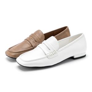 Chaussures décontractées pour femmes en PU, style mocassins classiques, toutes saisons, fabrication au Bangladesh, OEM ODM - Product Image 1