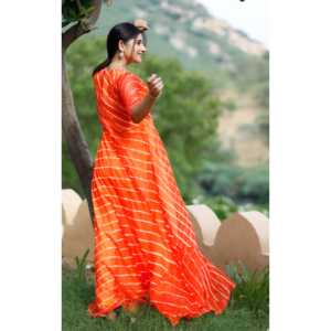 Robe Lehariya Orange Perle Respirante et Simple, Coupe Ample Tendance, Taille Naturelle, Taille XS pour les Occasions Quotidiennes - Product Image 1