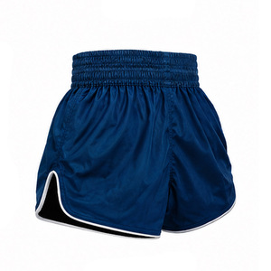 Shorts de Muay Thai personnalisés pour hommes en satin polyester bleu, taille haute, fermeture élastique, respirants, style décontracté, logo patché sur le devant - Product Image 6