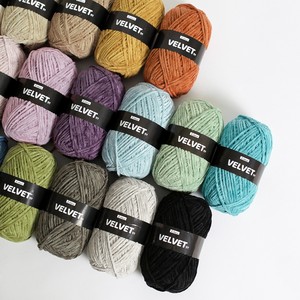 premium crochet <b>yarn</b> Velvet <b>Polyester</b> Fancy <b>Yarn</b> for Hand Knitting 100g Ball fil crochet <b>polyester</b> 500 grammes - Product Image 6