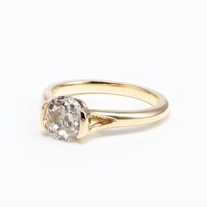Bague de fiançailles en diamant de laboratoire certifié 2 carats taille coussin 'Old Mine Cut', artisanale, en or rose, avec certificat IGI, bijoux fins - Product Image 4