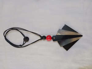 Fabriqué à la main Style religieux résine et corne pendentif collier bijoux de mode pour cadeaux en gros prix usine modèle Animal modèle - Product Image 6