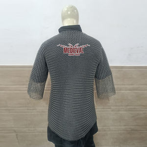 Haut de gilet médiéval en maille de fer 10 mm en acier doux à anneaux boutés, armure de chevalier historique, équipement de reconstitution historique de haute qualité pour adultes - Product Image 5