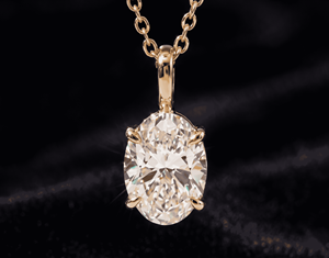 Collier pendentif en or jaune avec diamant de laboratoire d'un carat, serti en clos, certifié, pour femme, par le fabricant - Product Image 3